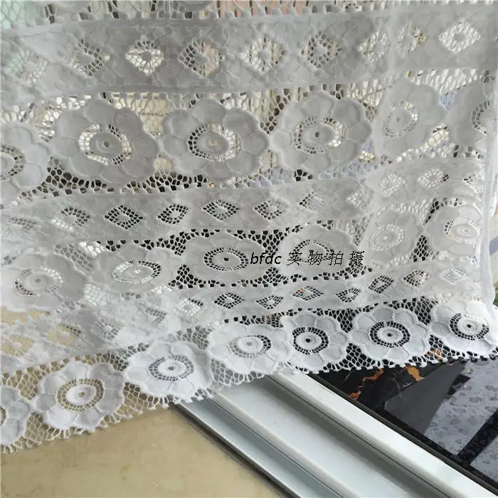 1 M/ Lot 150CM Wide High quality white black green and pink eyelash lace fabric diy craft wedding dress clothing lace material
1 M/ Lot 150CM Wide High quality white black green and pink eyelash lace fabric diy craft wedding dress clothing lace material