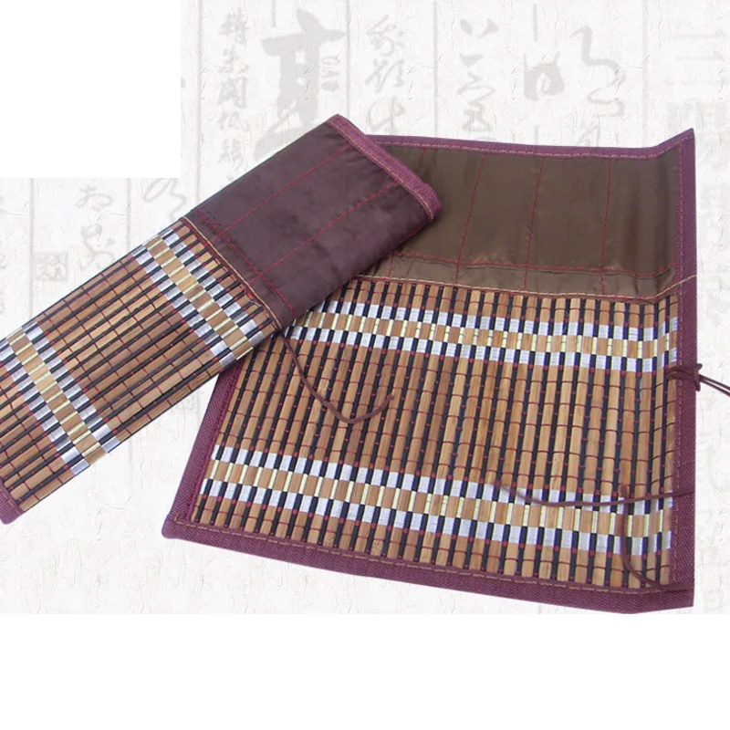 Chinese Style Calligraphy Brush Pen Holder Pen Case Bag Roll Brush Pen Curtain Bamboo Material
Chinese Style Calligraphy Brush Pen Holder Pen Case Bag Roll Brush Pen Curtain Bamboo Material