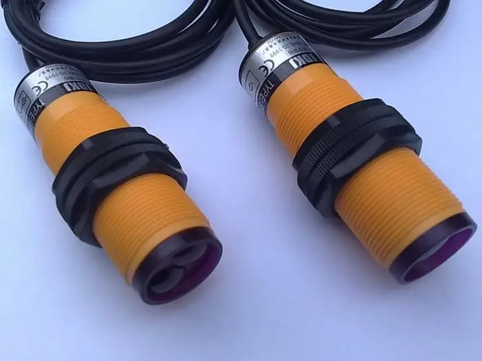 Photoelectric Switch Specular Reflection Feedback Reflection M30 Detection Distance 3M NPN Normally Closed Sensor Switch
Photoelectric Switch Specular Reflection Feedback Reflection M30 Detection Distance 3M NPN Normally Closed Sensor Switch