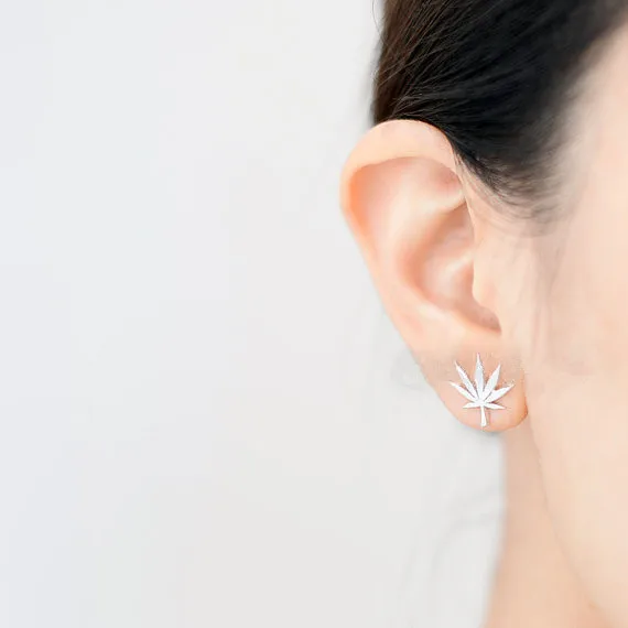 Fashion Weed Leaf Stud Earrings plated stud earrings zinc alloy earring for women
Fashion Weed Leaf Stud Earrings plated stud earrings zinc alloy earring for women