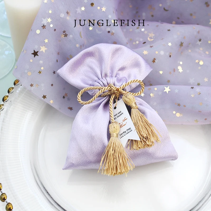 2018 romantic wedding candy boxes gift pouches for jewelly packaging bags 9.5*12cm silk casamento gift cases event party supply
2018 romantic wedding candy boxes gift pouches for jewelly packaging bags 9.5*12cm silk casamento gift cases event party supply