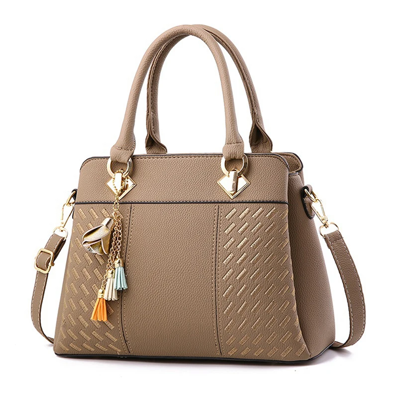 Brand Women Messenger Crossbody Shoulder Bags Tassel Ornaments Totes Solid Handbag Party Purse Ladies Casual Sequined
Brand Women Messenger Crossbody Shoulder Bags Tassel Ornaments Totes Solid Handbag Party Purse Ladies Casual Sequined