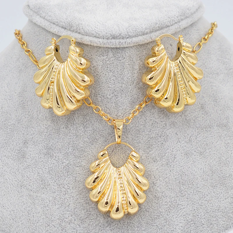 Diana baby Jewelry Women's Jewelry Sets Earrings Pendant Necklace Copper Jewelry Wedding Engagement Romantic Jewelry Findings
Diana baby Jewelry Women's Jewelry Sets Earrings Pendant Necklace Copper Jewelry Wedding Engagement Romantic Jewelry Findings