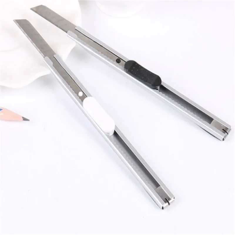 Small utility knife wallpaper knife office school paper blade large tool knife stainless steel thick
Small utility knife wallpaper knife office school paper blade large tool knife stainless steel thick