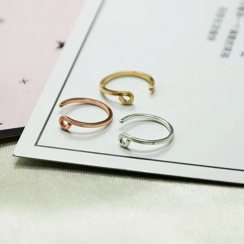 Domino handmade Simple Square wire Ear Clip Fake ear piercing earrings on earrings gothic cartilage jewelry gift for women
Domino handmade Simple Square wire Ear Clip Fake ear piercing earrings on earrings gothic cartilage jewelry gift for women