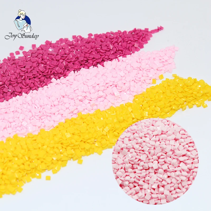 Beads,Square Diamond,5D,DIY Diamond Painting,Embroidery Cross Stitch,Rhinestone,diamond,Mosaic,Needlework,Decoration beads tools
Beads,Square Diamond,5D,DIY Diamond Painting,Embroidery Cross Stitch,Rhinestone,diamond,Mosaic,Needlework,Decoration beads tools