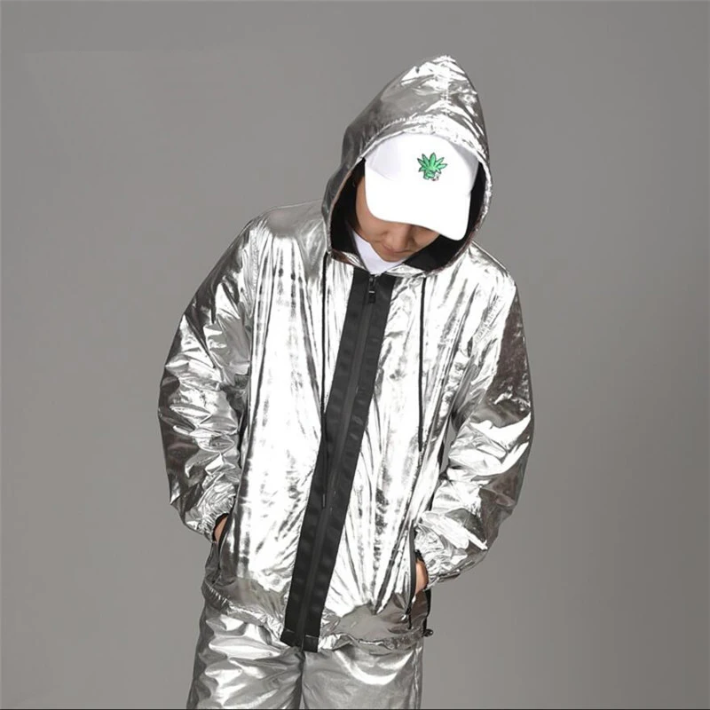 Bright Silver Jacket Men Fashion Soft Hip Hop Jacket And Coat Zipper Hooded Windbreaker Male Streetwear Plus Size 4XL A5532
Bright Silver Jacket Men Fashion Soft Hip Hop Jacket And Coat Zipper Hooded Windbreaker Male Streetwear Plus Size 4XL A5532