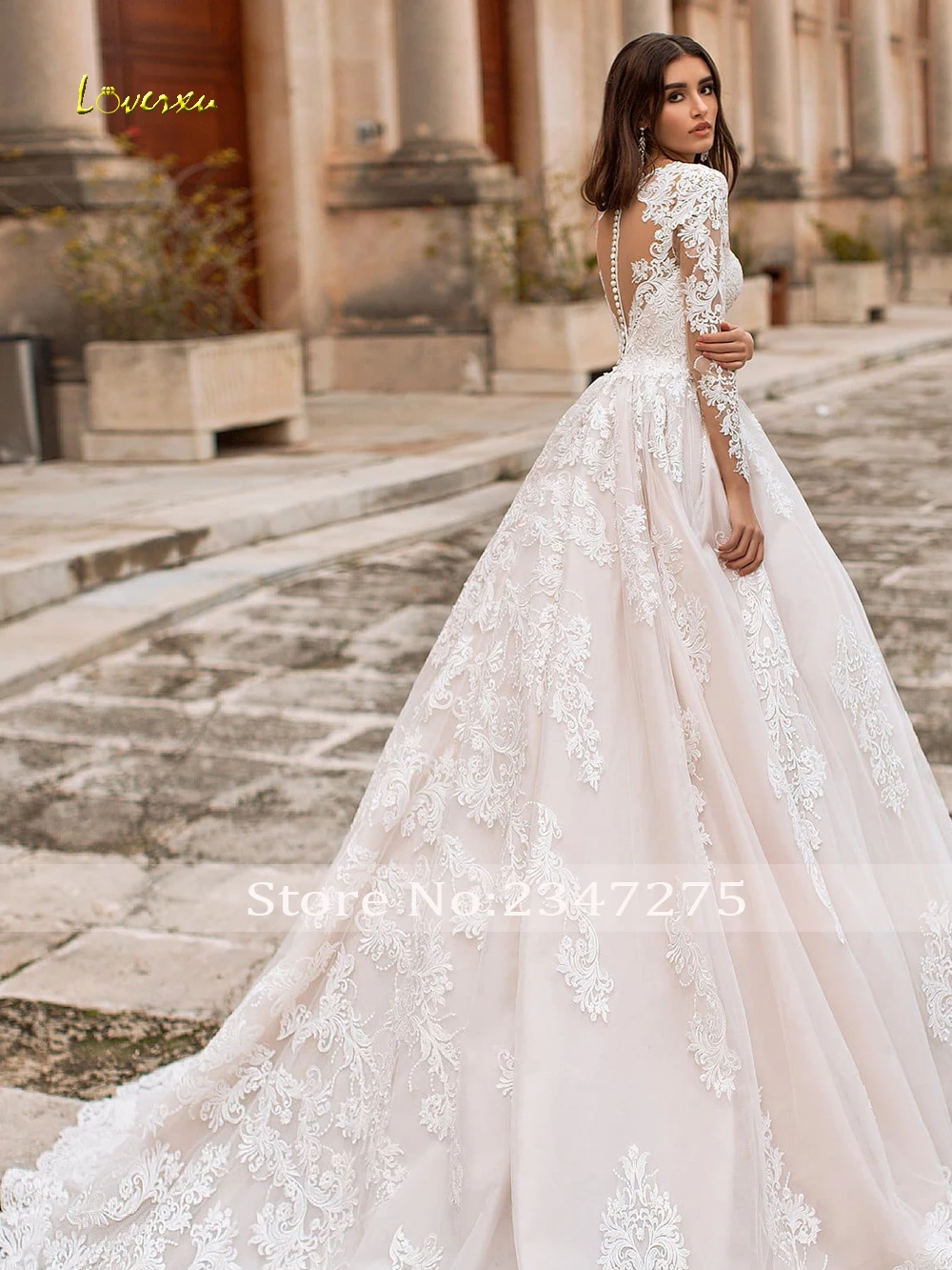 Loverxu Sexy Illusion Long Sleeve A Line Wedding Dress 2019 Luxury V Neck Appliques Beaded Court Train Lace Vintage Bridal Gown
Loverxu Sexy Illusion Long Sleeve A Line Wedding Dress 2019 Luxury V Neck Appliques Beaded Court Train Lace Vintage Bridal Gown