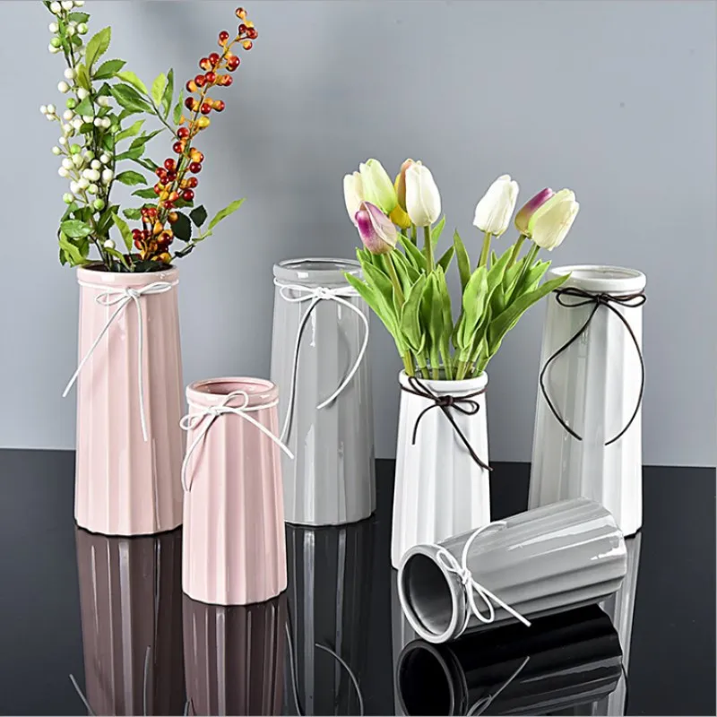 Classic Ceramic Vase Chinese Arts And Crafts Decor Contracted Porcelain Flower Vase Creative Gift Household Wedding Decoration
Classic Ceramic Vase Chinese Arts And Crafts Decor Contracted Porcelain Flower Vase Creative Gift Household Wedding Decoration