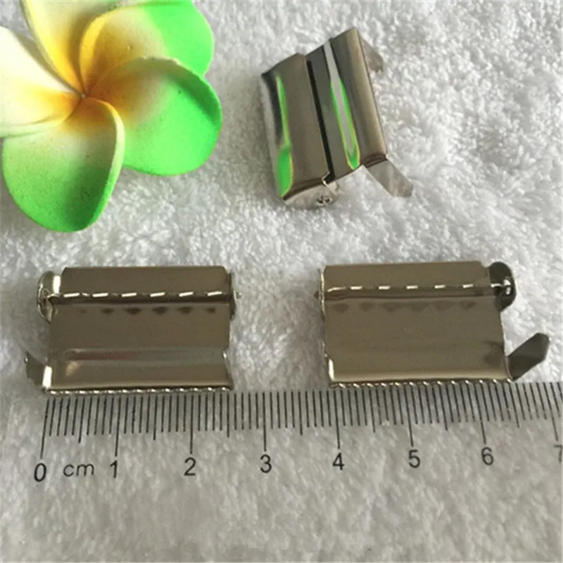 (50pc /lot ) 2.5cm Silver metal buckle Suspenders adjustment buckles Craft Sewing materials
(50pc /lot ) 2.5cm Silver metal buckle Suspenders adjustment buckles Craft Sewing materials