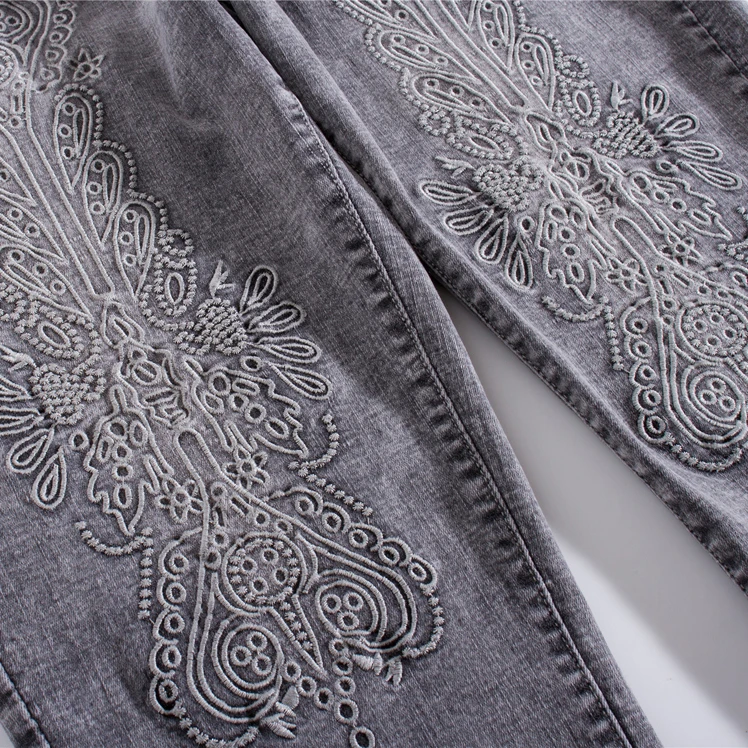 wholesale fit 100kg plus size jeans female fashion brand embroidery 100% cotton was thin stretch jeans pants wq1774 factory
wholesale fit 100kg plus size jeans female fashion brand embroidery 100% cotton was thin stretch jeans pants wq1774 factory