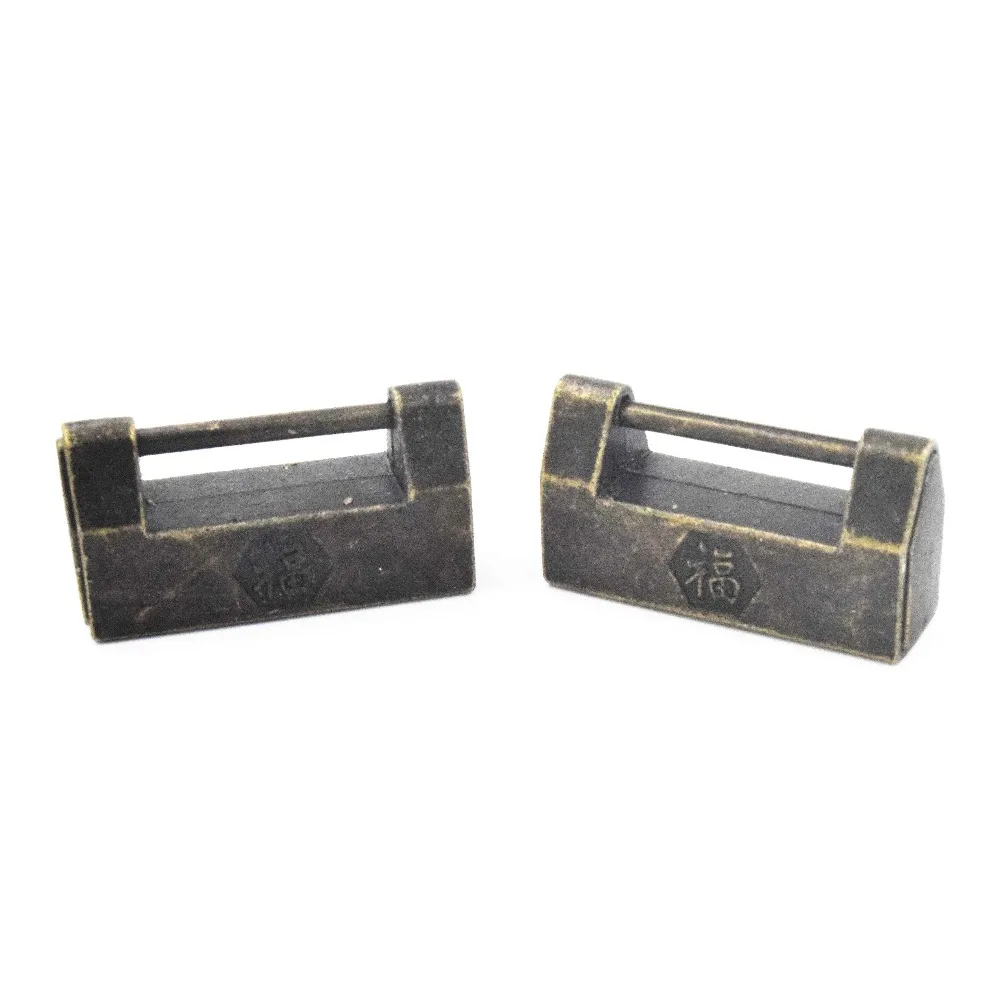 Chinese Old Style Lock Vintage Brass Padlock Wedding Jewelry Box Catch With Key For lishao home improvement
Chinese Old Style Lock Vintage Brass Padlock Wedding Jewelry Box Catch With Key For lishao home improvement