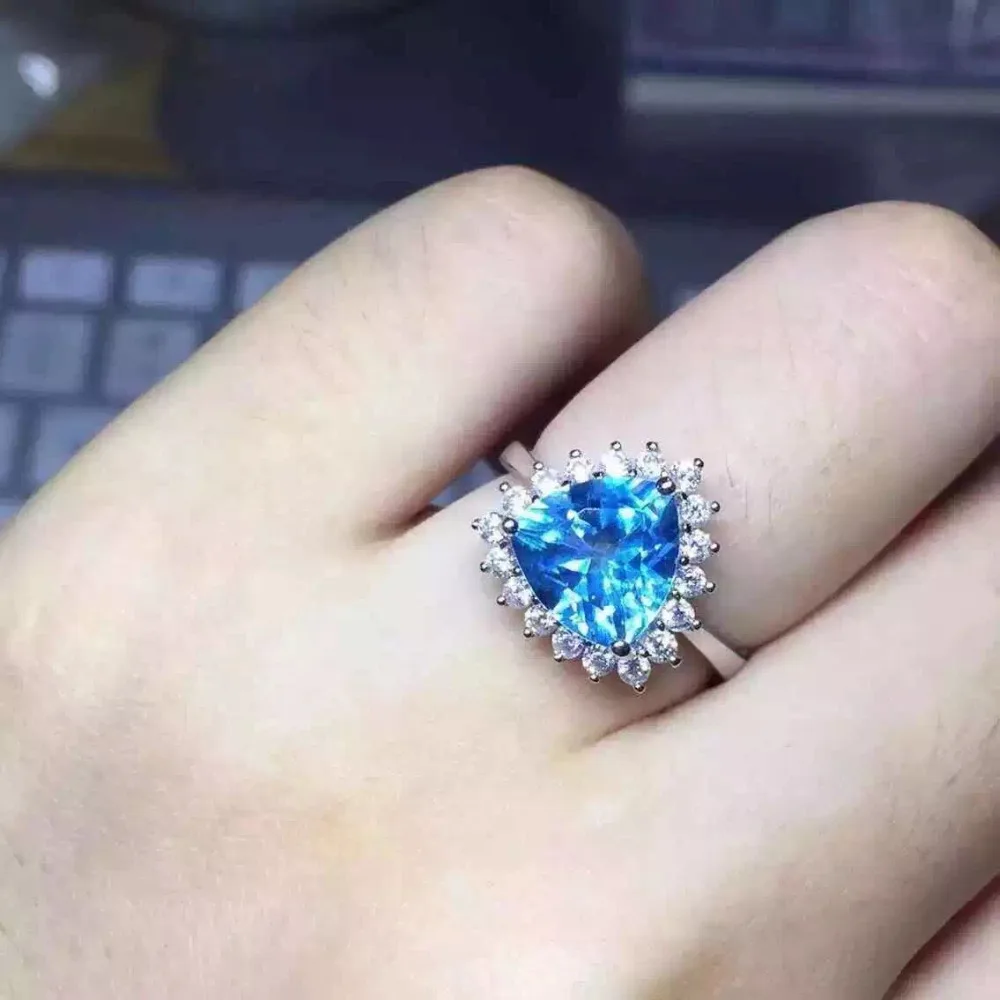 Natural blue topaz gem Ring Natural gemstone ring 925 sterling silver trendy Simple elegant triangle women party fine Jewelry
Natural blue topaz gem Ring Natural gemstone ring 925 sterling silver trendy Simple elegant triangle women party fine Jewelry