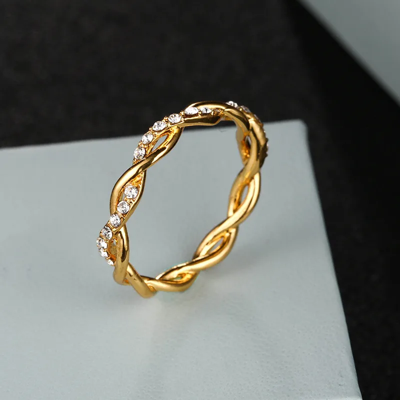 1Pc HIP Hop Studded rhinestone twisted shape ring 3 colors 5 size Women Jewelry Dropshiping Couple gift
1Pc HIP Hop Studded rhinestone twisted shape ring 3 colors 5 size Women Jewelry Dropshiping Couple gift