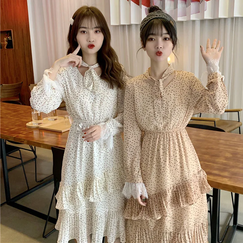 Summer Dresses Bohemian Korean Version Chiffon Dot Lace Dress Women Mid-calf Ruffles Leisure Loose Sweet Women Party Dresses
Summer Dresses Bohemian Korean Version Chiffon Dot Lace Dress Women Mid-calf Ruffles Leisure Loose Sweet Women Party Dresses