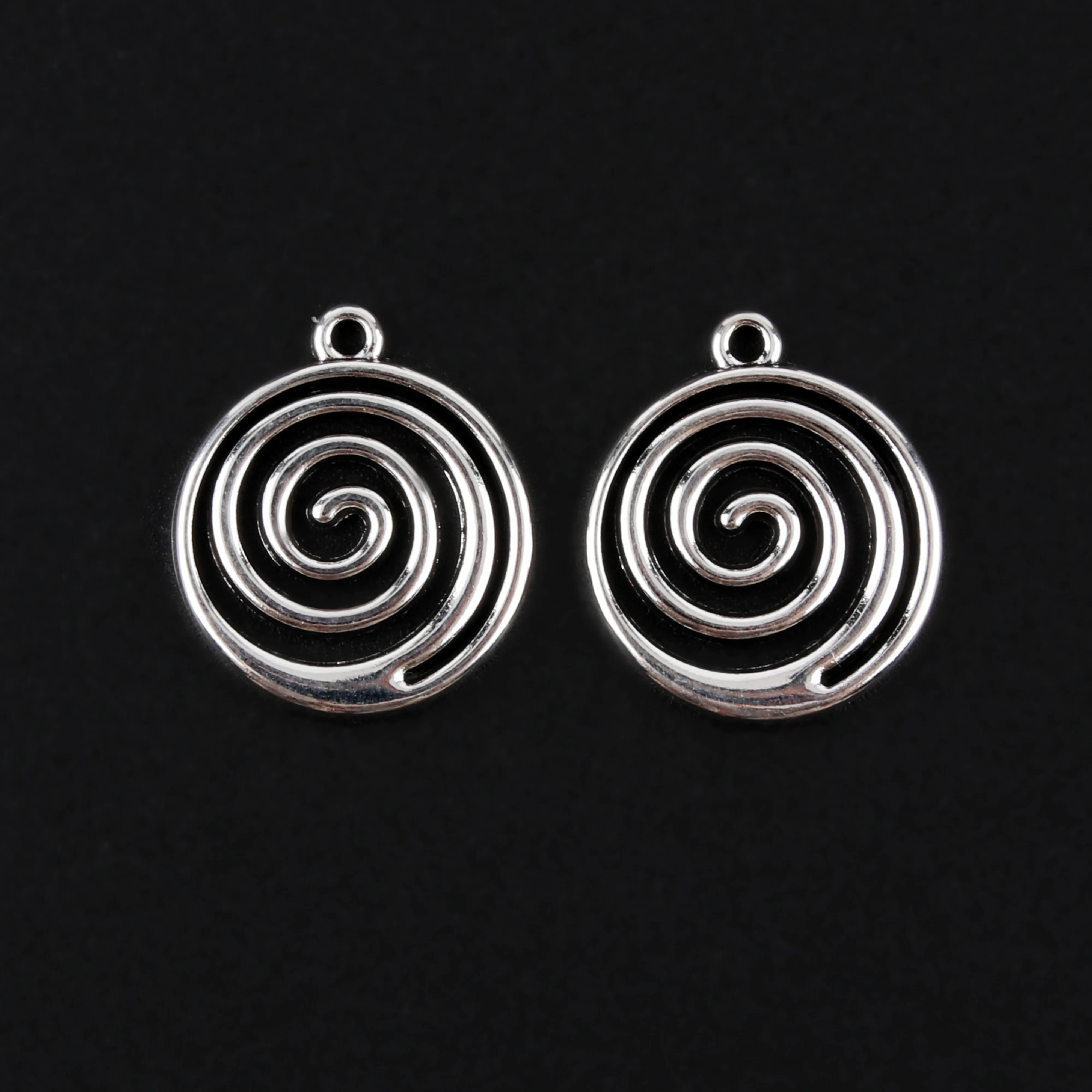 25Pcs Silver Color Swirl Spiral Charms Vortex Circle Pendant Fit Necklaces Jewelry Making Findings Supplies 20X17mm A2901
25Pcs Silver Color Swirl Spiral Charms Vortex Circle Pendant Fit Necklaces Jewelry Making Findings Supplies 20X17mm A2901