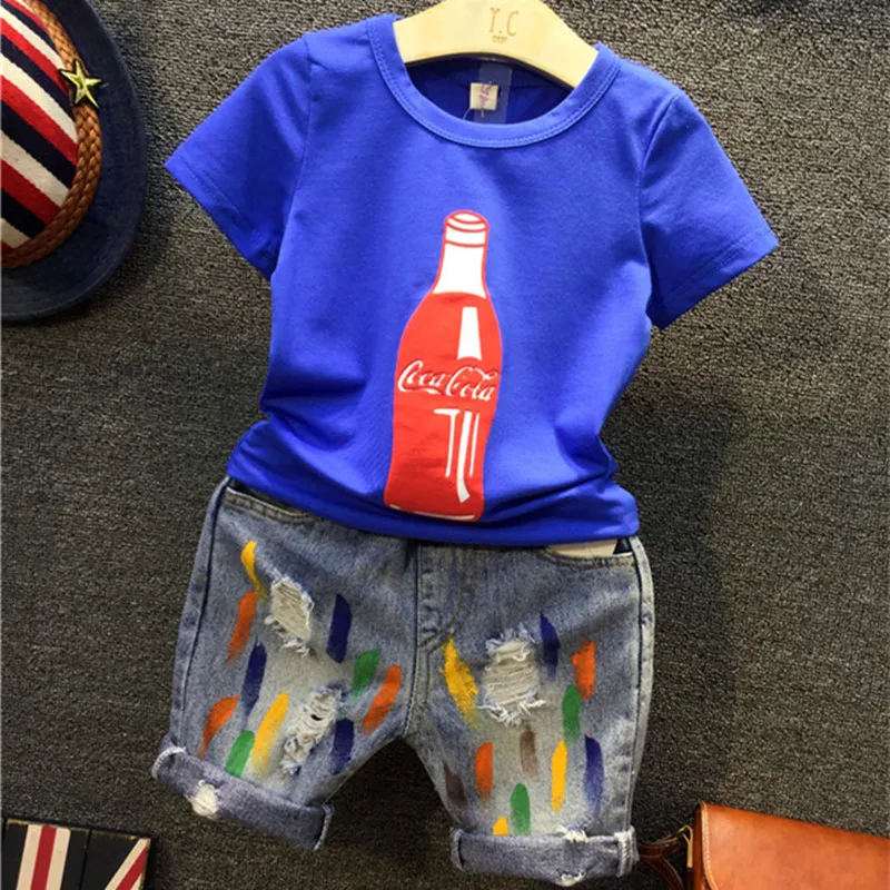 DFXD Children Boys Set New Summer Blue Short Sleeve Drink Bottle T-shirt+Ripped Colorful Print Jeans Toddler Boy Clothing Set
DFXD Children Boys Set New Summer Blue Short Sleeve Drink Bottle T-shirt+Ripped Colorful Print Jeans Toddler Boy Clothing Set