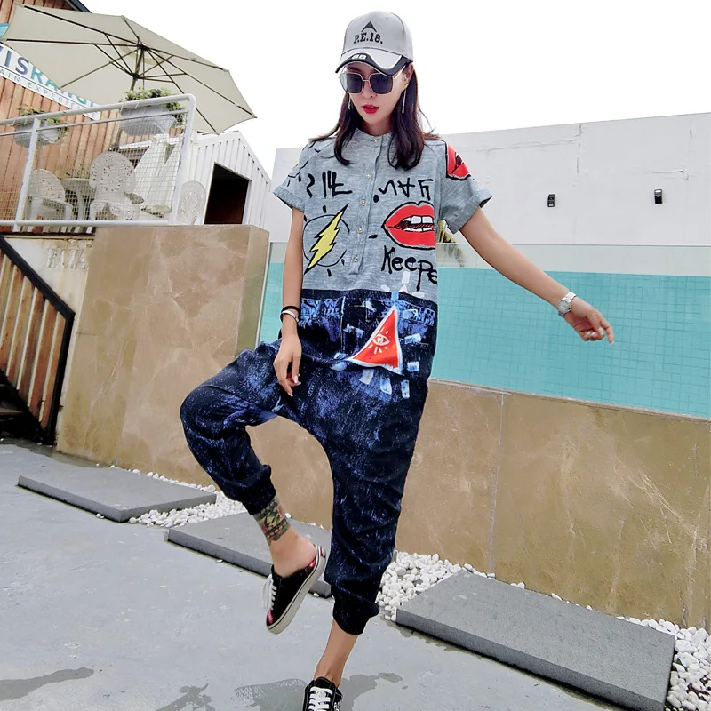 Hip-hop tidal brand 2018 summer new big pants pants jumpsuit letters printed loose large size ladies casual pants pants
Hip-hop tidal brand 2018 summer new big pants pants jumpsuit letters printed loose large size ladies casual pants pants
