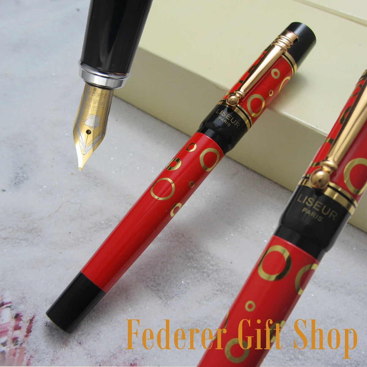 LISEUR L601 fashion Gold Circle pattern Fountain pen F nib Business gift ink pen and Original box
LISEUR L601 fashion Gold Circle pattern Fountain pen F nib Business gift ink pen and Original box