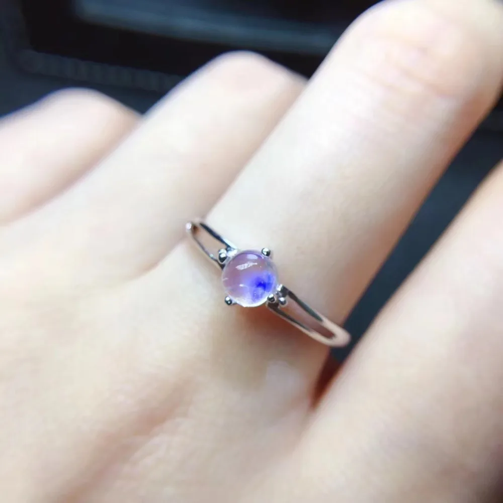 Classic simple Small round Natural light blue moonstone gem ring S925 silver natural gemstone ring girl women party gift jewelry
Classic simple Small round Natural light blue moonstone gem ring S925 silver natural gemstone ring girl women party gift jewelry