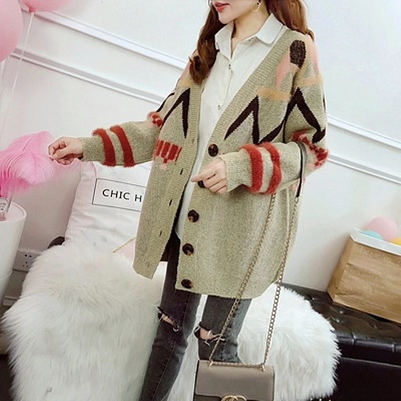 2018 Fashion Autumn Knit Cardigan Thick 200 kg Can Wear Large Size Women's Fat Sister Sweater Loose Wild Casual Comfort
2018 Fashion Autumn Knit Cardigan Thick 200 kg Can Wear Large Size Women's Fat Sister Sweater Loose Wild Casual Comfort