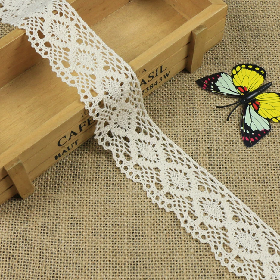 50/40/30/20/10/5 Yards 4.3cm Width Cotton Lace Trim Edging Embroidery White Beige For Curtain Clothing Home Textile Sewing Craft
50/40/30/20/10/5 Yards 4.3cm Width Cotton Lace Trim Edging Embroidery White Beige For Curtain Clothing Home Textile Sewing Craft