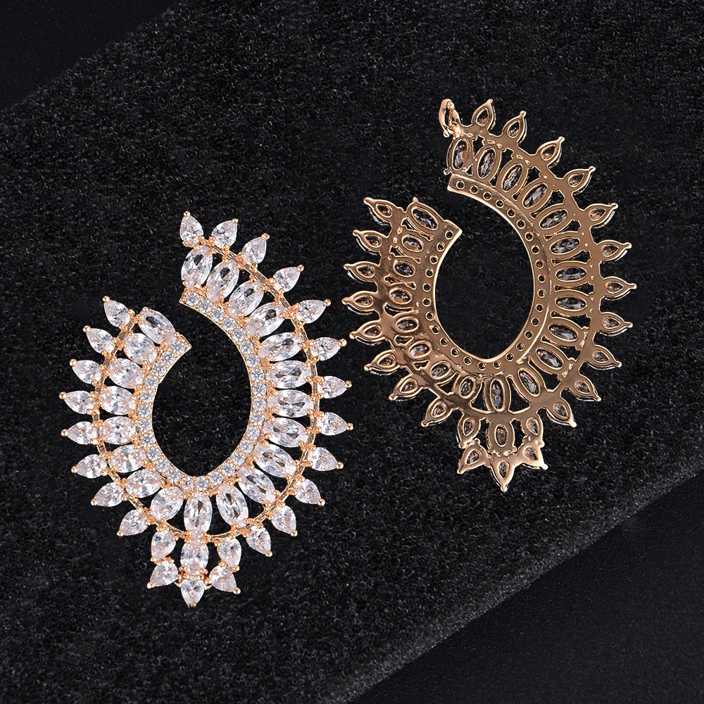 SisCathy 2019 New Hot Big Statement Earrings For Women Charm Shiny Cubic Zirconia Stud Earrings Wedding Jewelry Accessories
SisCathy 2019 New Hot Big Statement Earrings For Women Charm Shiny Cubic Zirconia Stud Earrings Wedding Jewelry Accessories