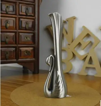 European classical small size swan shap metal vase home decoration accessories desktop flower vase for home decoration HP035
European classical small size swan shap metal vase home decoration accessories desktop flower vase for home decoration HP035