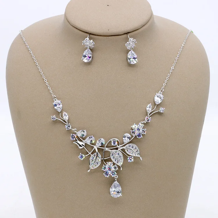 SLBRIDAL Copper Wedding Cubic Zircon Jewelry Set Bridal CZ Necklace Earring Set Banquet Party Jewelry Set Bridesmaids Jewelry
SLBRIDAL Copper Wedding Cubic Zircon Jewelry Set Bridal CZ Necklace Earring Set Banquet Party Jewelry Set Bridesmaids Jewelry