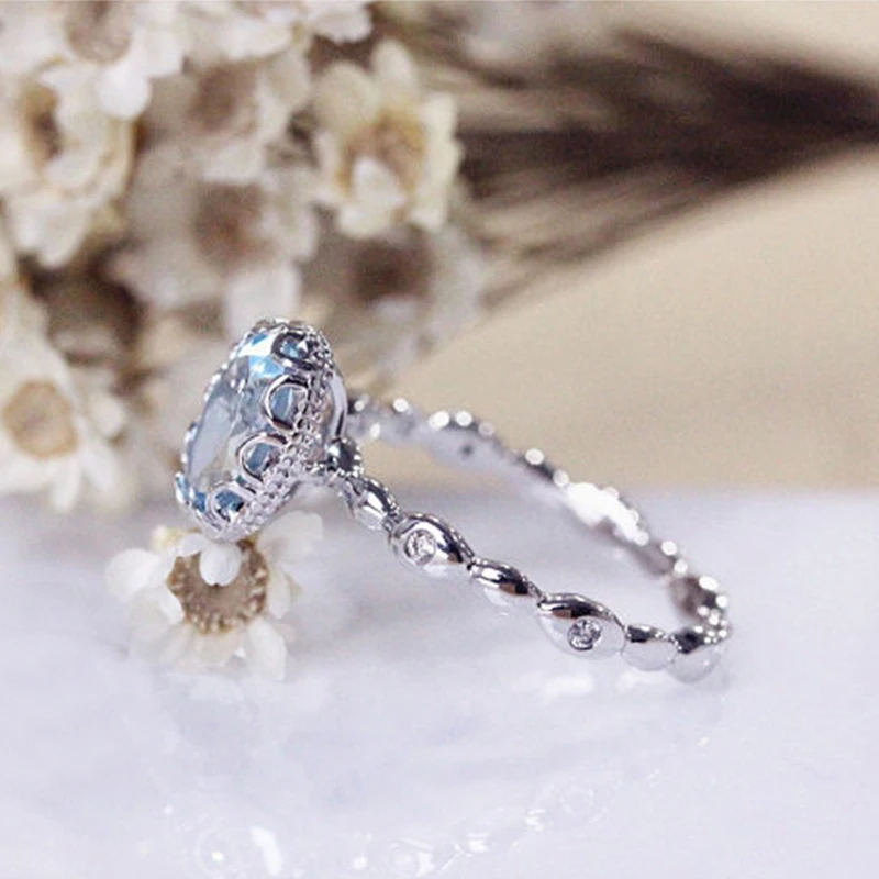 DUPUY Engagement Rings 6*8mm 1.4ct Oval Cutting High-End Blue Aquamarine Ring Elegant Exquisite Diamond Wedding Ring D180071
DUPUY Engagement Rings 6*8mm 1.4ct Oval Cutting High-End Blue Aquamarine Ring Elegant Exquisite Diamond Wedding Ring D180071