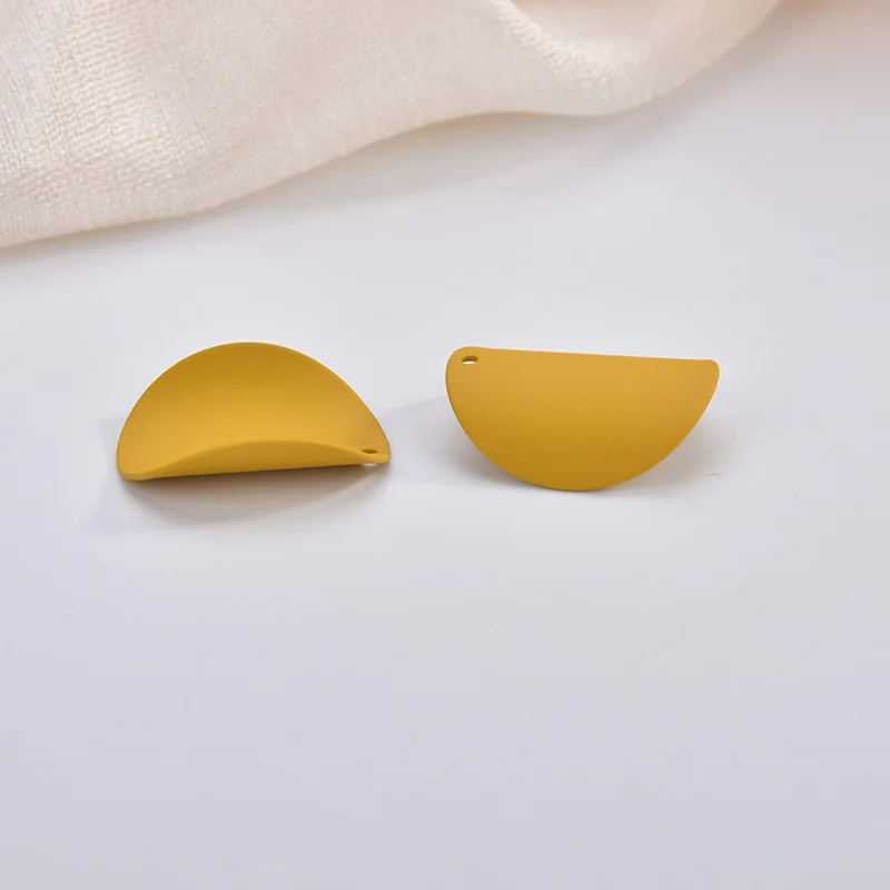 Fashion 50pcs/lot color irregular shape alloy material charms handmade diy jewelry earrings/necklace pendants accessory
Fashion 50pcs/lot color irregular shape alloy material charms handmade diy jewelry earrings/necklace pendants accessory