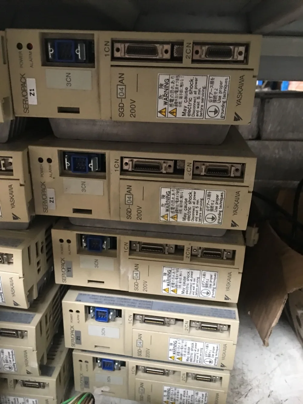 Servo drive SGD-04AN , Used one , 90% appearance new , 3 months warranty , fastly shipping
Servo drive SGD-04AN , Used one , 90% appearance new , 3 months warranty , fastly shipping