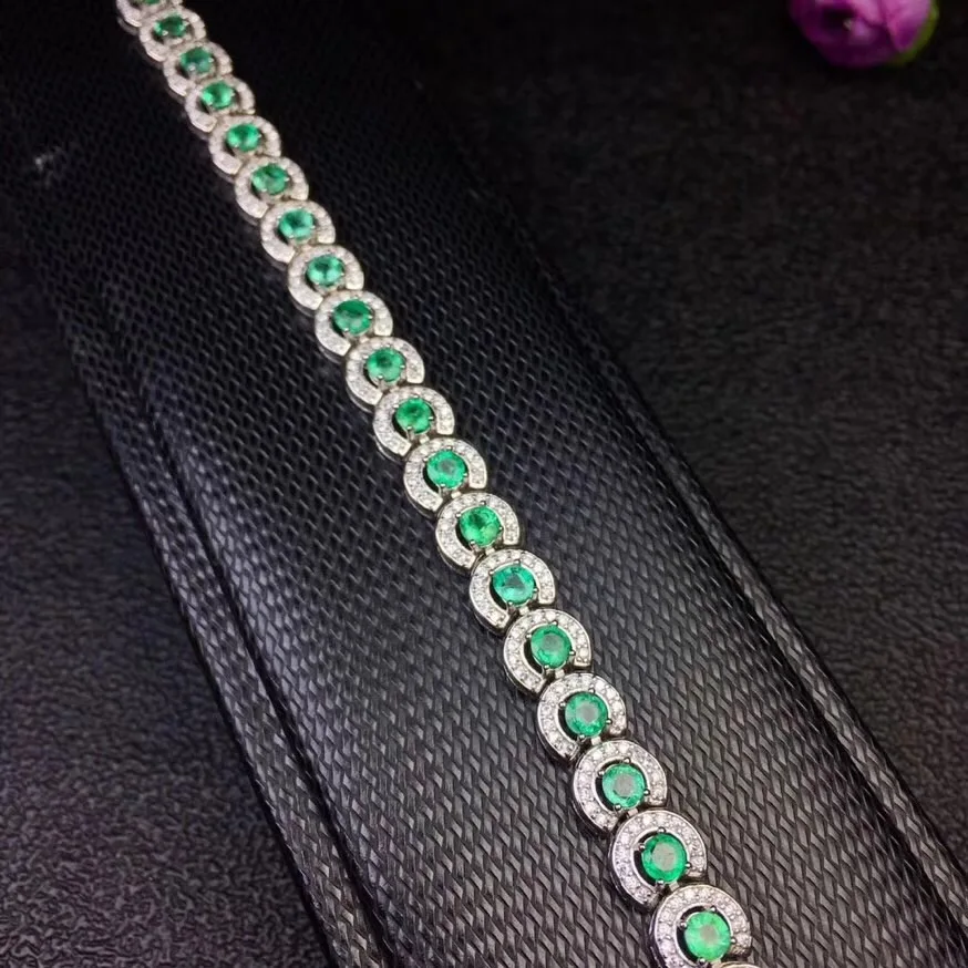 Classic design natural emerald bracelet crystal good color beautiful 925 Silver Handmade beautiful goddess
Classic design natural emerald bracelet crystal good color beautiful 925 Silver Handmade beautiful goddess