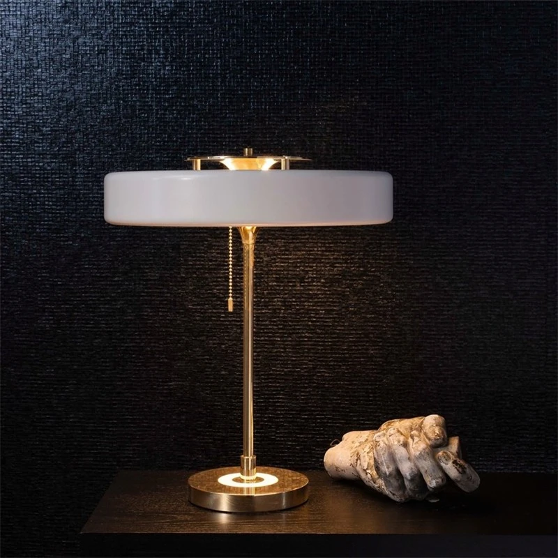 Simple Modern Bedroom Bedside Table lamp Creative Fashion Nordic Bar Cafe Livingroom Metal Decoration Lamp FreeShipping
Simple Modern Bedroom Bedside Table lamp Creative Fashion Nordic Bar Cafe Livingroom Metal Decoration Lamp FreeShipping