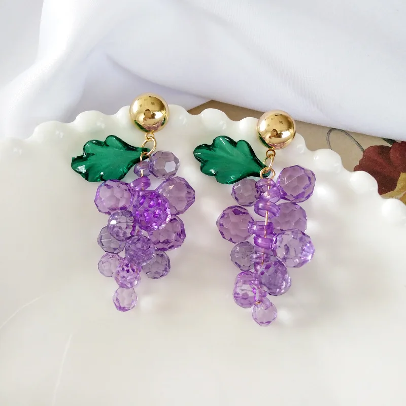 Lovely Design Purple Beads Grape Drop Earring For Woman Jewerly Earrings female wedding earrings party wedding jewelry gifts
Lovely Design Purple Beads Grape Drop Earring For Woman Jewerly Earrings female wedding earrings party wedding jewelry gifts