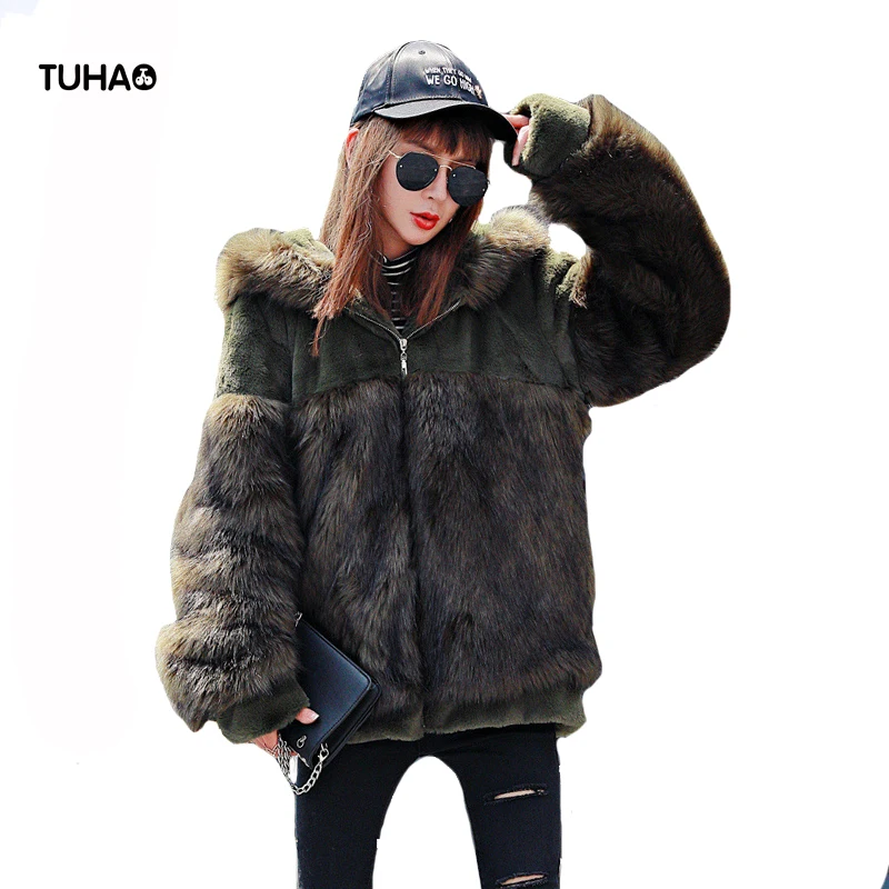 TUHAO Thick Faux Fur Jacket Women Tops Faux Fox Fur Patchwork Faux Rex Rabbit Fur Hooded Zipper Winter Coats Femme TR0095
TUHAO Thick Faux Fur Jacket Women Tops Faux Fox Fur Patchwork Faux Rex Rabbit Fur Hooded Zipper Winter Coats Femme TR0095