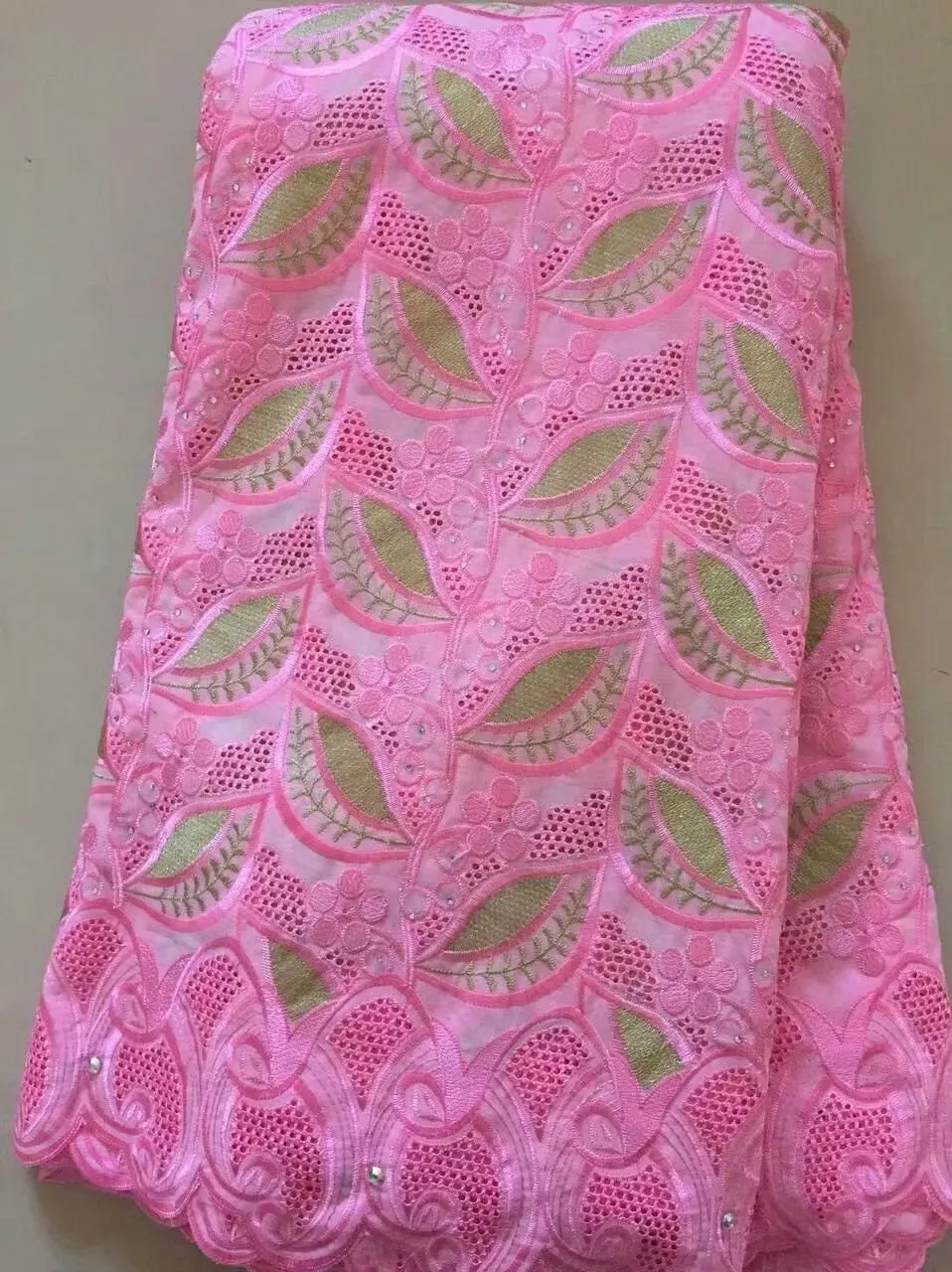 latest 2019 nigerian french mech lace fabric Embroidered High Quality African Lace Fabric Silver Grey cord Lace Fabric PY18-12
latest 2019 nigerian french mech lace fabric Embroidered High Quality African Lace Fabric Silver Grey cord Lace Fabric PY18-12