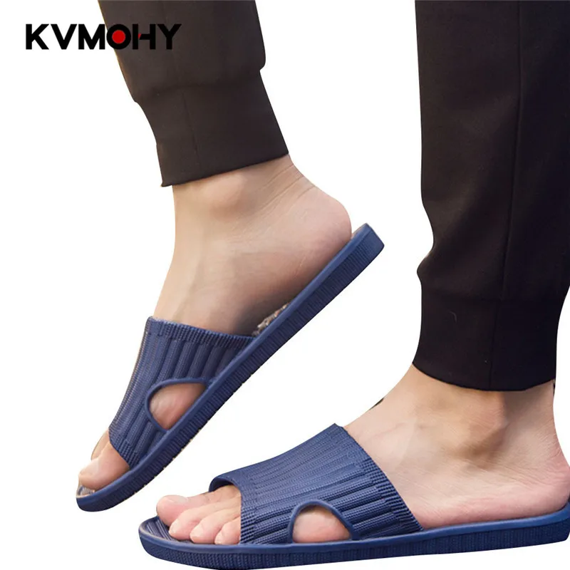 Men Shoes New Stripe Flat Bath Slippers Summer Sandals Fashion EVA Indoor & Outdoor Slippers Soft Mans Footwear Slipper Male
Men Shoes New Stripe Flat Bath Slippers Summer Sandals Fashion EVA Indoor & Outdoor Slippers Soft Mans Footwear Slipper Male