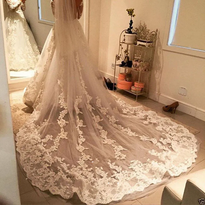 Custom Made White Ivory Long Two Layers Lace Veil Wedding Veils Long Bridal Lace Appliques Veils
Custom Made White Ivory Long Two Layers Lace Veil Wedding Veils Long Bridal Lace Appliques Veils