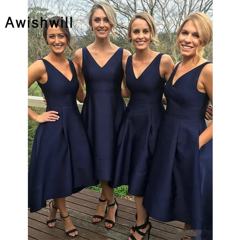 Custom-made V-neck Satin High Low Bridesmaid Dress With Pockets Sleeveless Navy Blue Maid of Honor Dresses for Weddings
Custom-made V-neck Satin High Low Bridesmaid Dress With Pockets Sleeveless Navy Blue Maid of Honor Dresses for Weddings