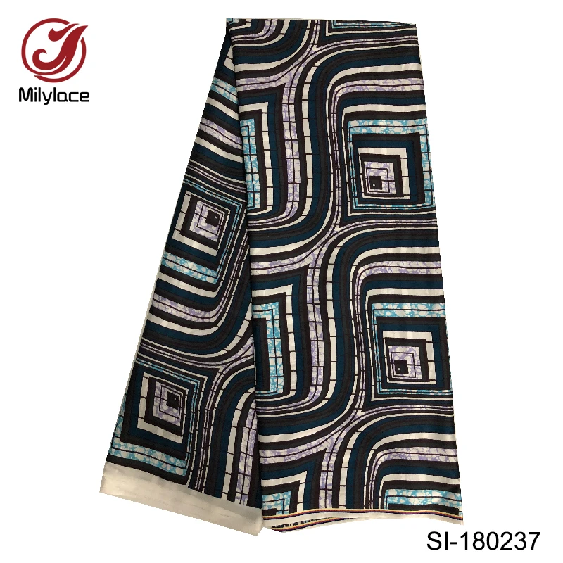 Digital print Silk material African wax pattern design fabric hot selling nigerian silk fabric for party SI180236
Digital print Silk material African wax pattern design fabric hot selling nigerian silk fabric for party SI180236