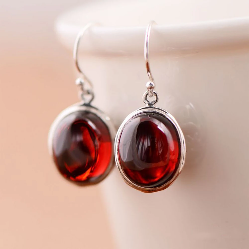 MetJakt Vintage Natural Gemstones Red Garnet Drop Earrings Solid 925 Sterling Silver Hook Earring for Women Thai Silver Jewelry
MetJakt Vintage Natural Gemstones Red Garnet Drop Earrings Solid 925 Sterling Silver Hook Earring for Women Thai Silver Jewelry