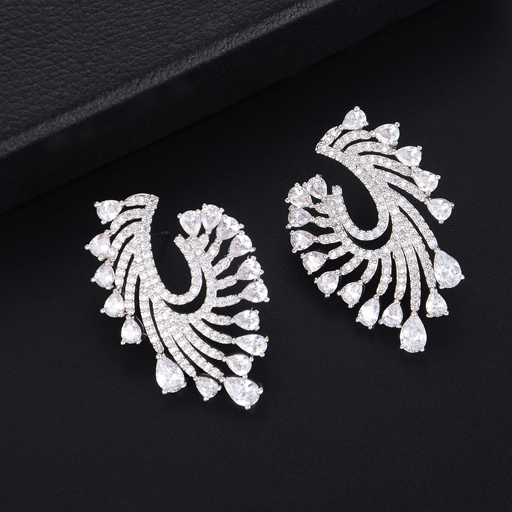 Siscathy Trendy Full Cubic Zirconia Geometric Stud Earrings For Women Fashion Jewelry Statement Earrings pulseras mujer moda
Siscathy Trendy Full Cubic Zirconia Geometric Stud Earrings For Women Fashion Jewelry Statement Earrings pulseras mujer moda