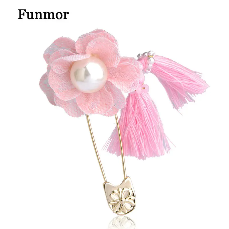 Funmor Beautiful Flower Shape Brooch Simulated Pearl Jewelry Women Girls Sweater Badge Lapel Bag Pins Party Accessories Gifts
Funmor Beautiful Flower Shape Brooch Simulated Pearl Jewelry Women Girls Sweater Badge Lapel Bag Pins Party Accessories Gifts
