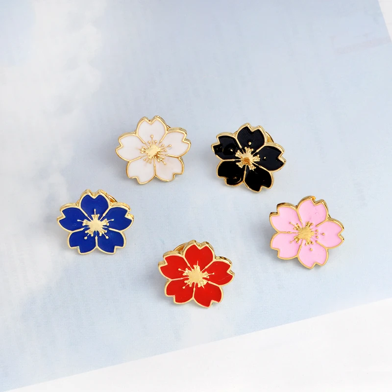 Metal Enamel brooch Cartoon Flower pin button White Black Red Blue Jacket T-shirt Collar Lapel pin badged Kpop Jewelry
Metal Enamel brooch Cartoon Flower pin button White Black Red Blue Jacket T-shirt Collar Lapel pin badged Kpop Jewelry