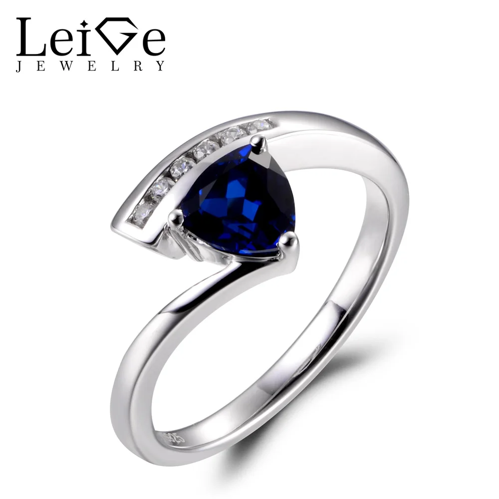 LeiGe Jewelry Sapphire Proposal Rings September Birthstone Ring Trillion Cut Blue Gemstone Ring 925 Sterling Silver Vintage Ring
LeiGe Jewelry Sapphire Proposal Rings September Birthstone Ring Trillion Cut Blue Gemstone Ring 925 Sterling Silver Vintage Ring