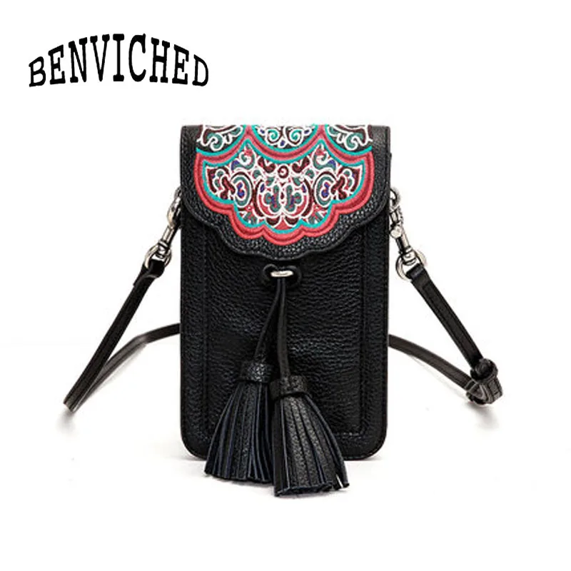 BENVICHED Lady Genuine leather Mobile phone bag 2021 fashion retro tassel Original Embroidery Inclined single shoulder bag c500
BENVICHED Lady Genuine leather Mobile phone bag 2021 fashion retro tassel Original Embroidery Inclined single shoulder bag c500