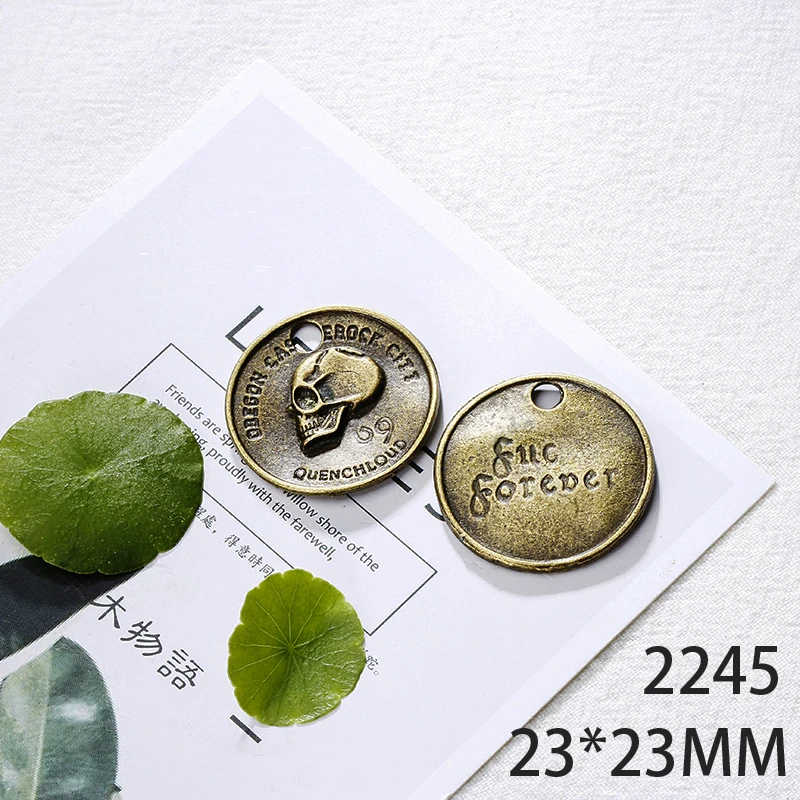 23*23mm 3pcs Skeleton Alloy Pendant For Diy Jewelry Making 2 Colors Antique Silver Antique Bronze No.2245
23*23mm 3pcs Skeleton Alloy Pendant For Diy Jewelry Making 2 Colors Antique Silver Antique Bronze No.2245