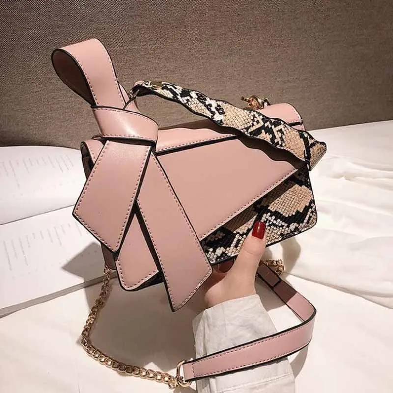New 2019 Elegant Shoulder Bag Women Designer Luxury Handbags Women Bags Plum Bow Sweet Messenger Crossbody Bag
New 2019 Elegant Shoulder Bag Women Designer Luxury Handbags Women Bags Plum Bow Sweet Messenger Crossbody Bag