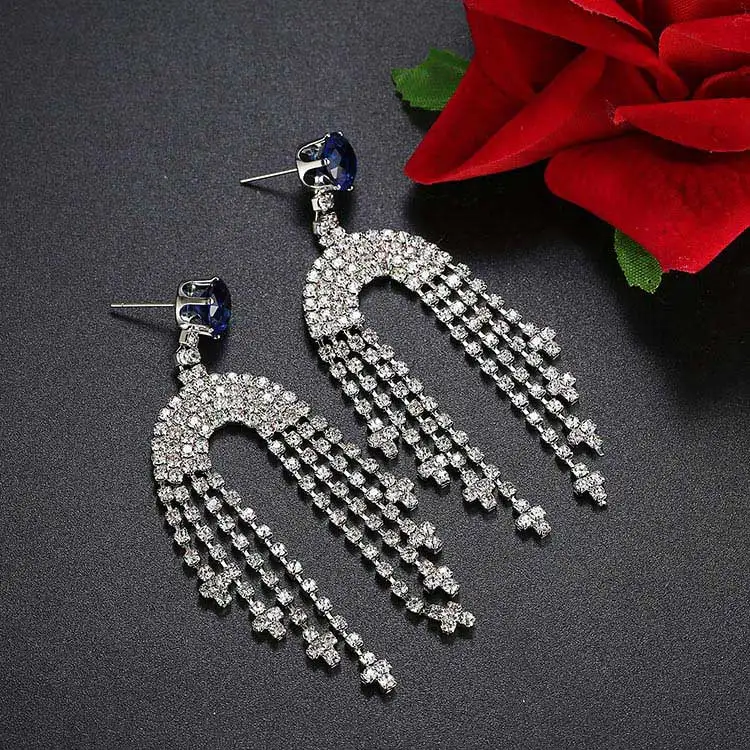 FYM high quality 5 colors Vintage Flower shape Pendants Statement Drop Earrings Bohemian Earrings For Women party
FYM high quality 5 colors Vintage Flower shape Pendants Statement Drop Earrings Bohemian Earrings For Women party